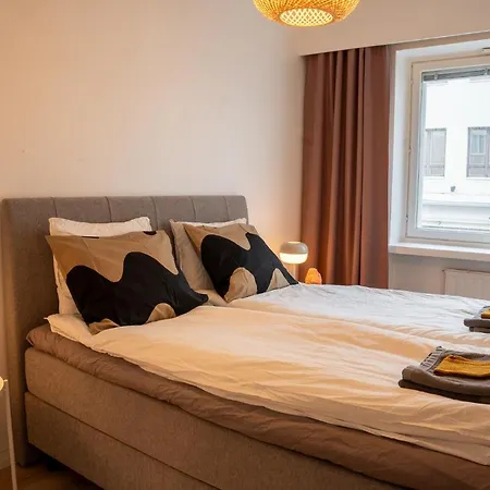 Urban Arctic Elegance: 2-room Stylish Getaway Apartment Rovaniemi