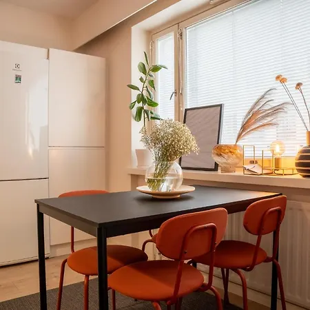 アパート Urban Arctic Elegance: 2-room Stylish Getaway ロヴァニエミ