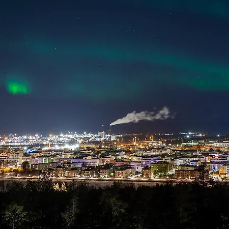 Urban Arctic Elegance: 2-room Stylish Getaway Apartman